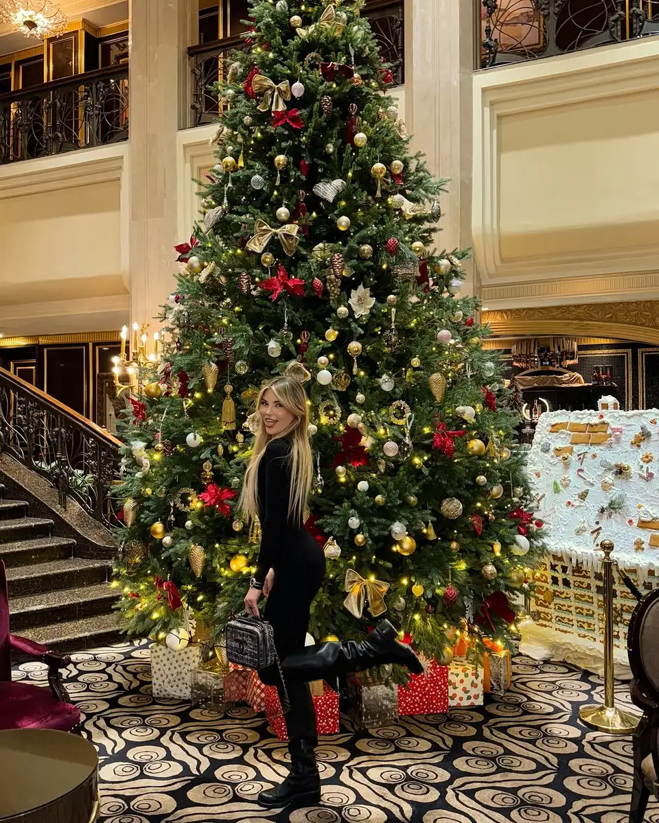 Camilla escort in Dubai