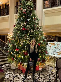 Camilla escort in Dubai