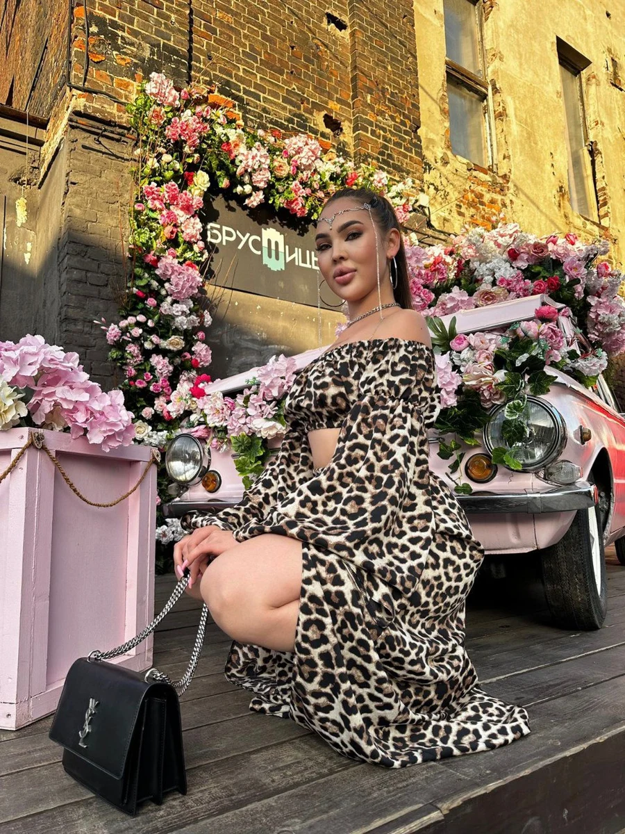 Dina escort in Dubai