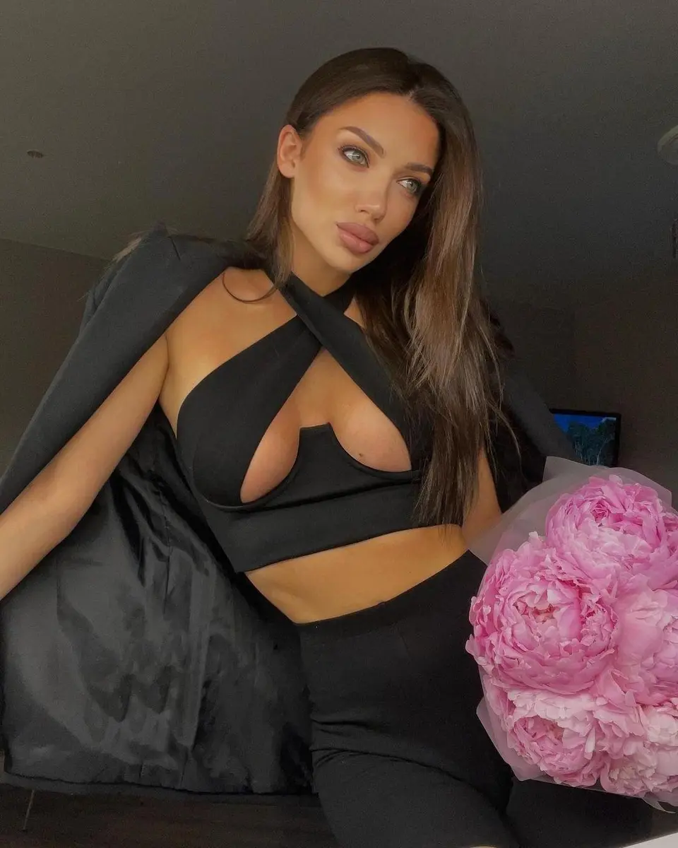Giselle escort in Dubai