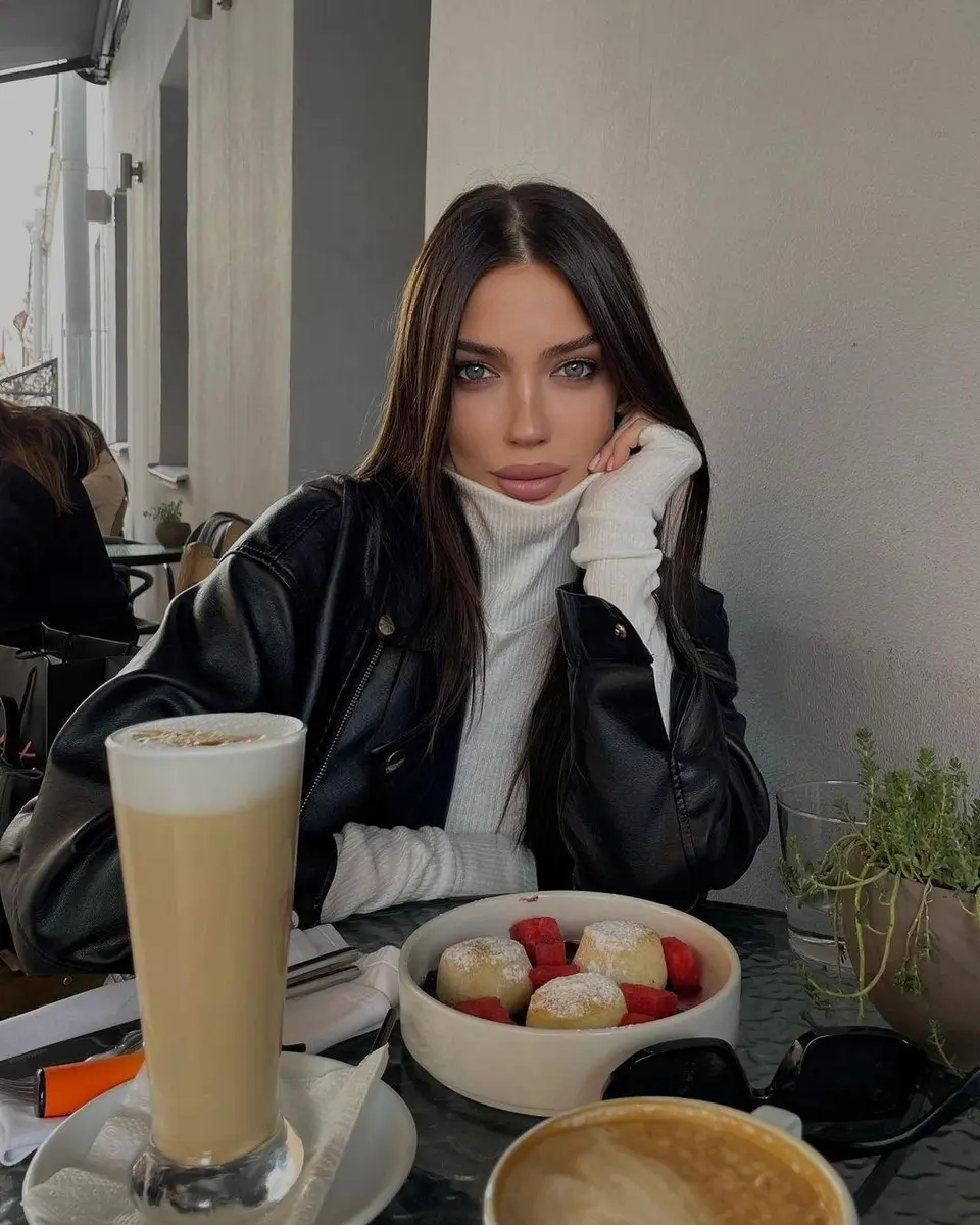 Giselle escort in Dubai