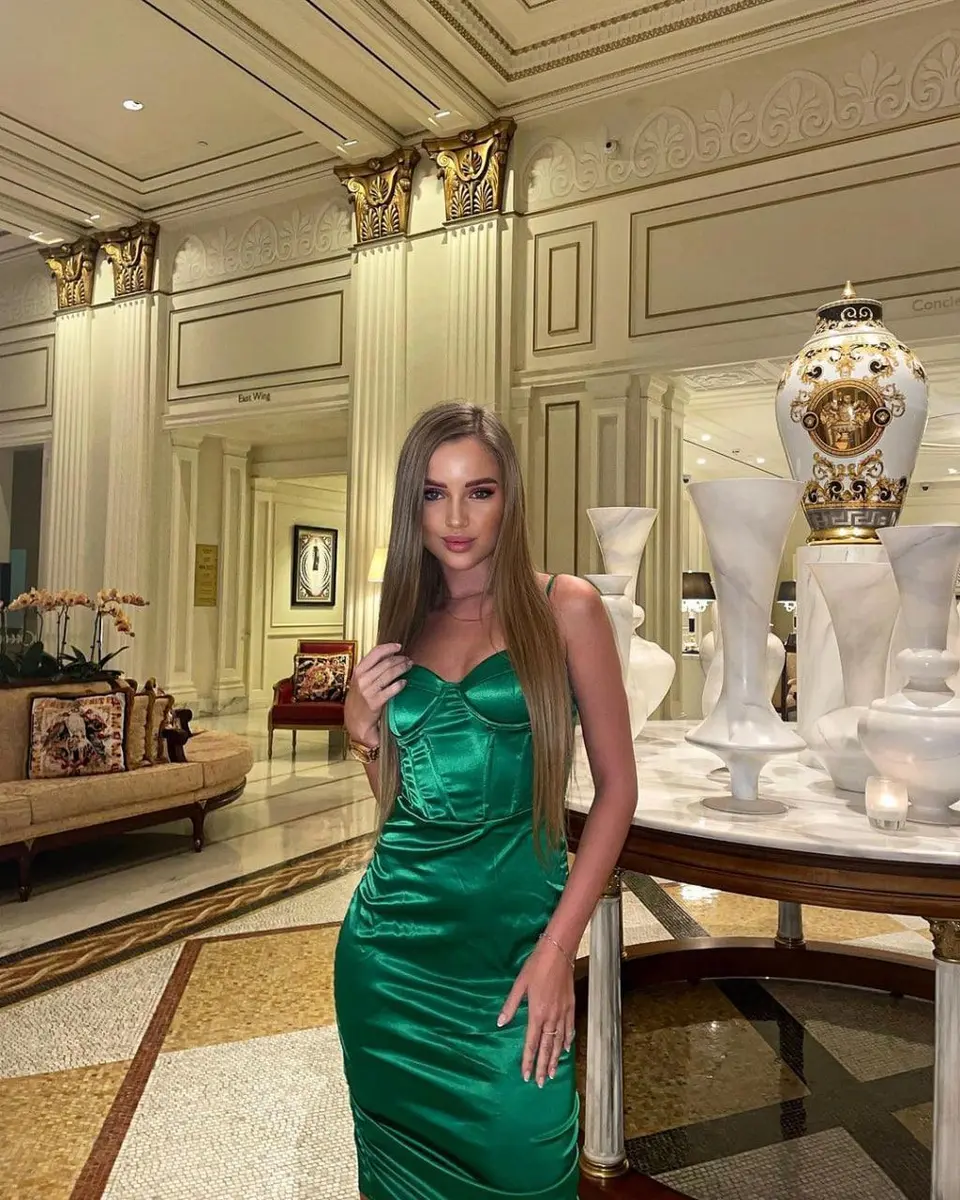 Iris escort in Dubai