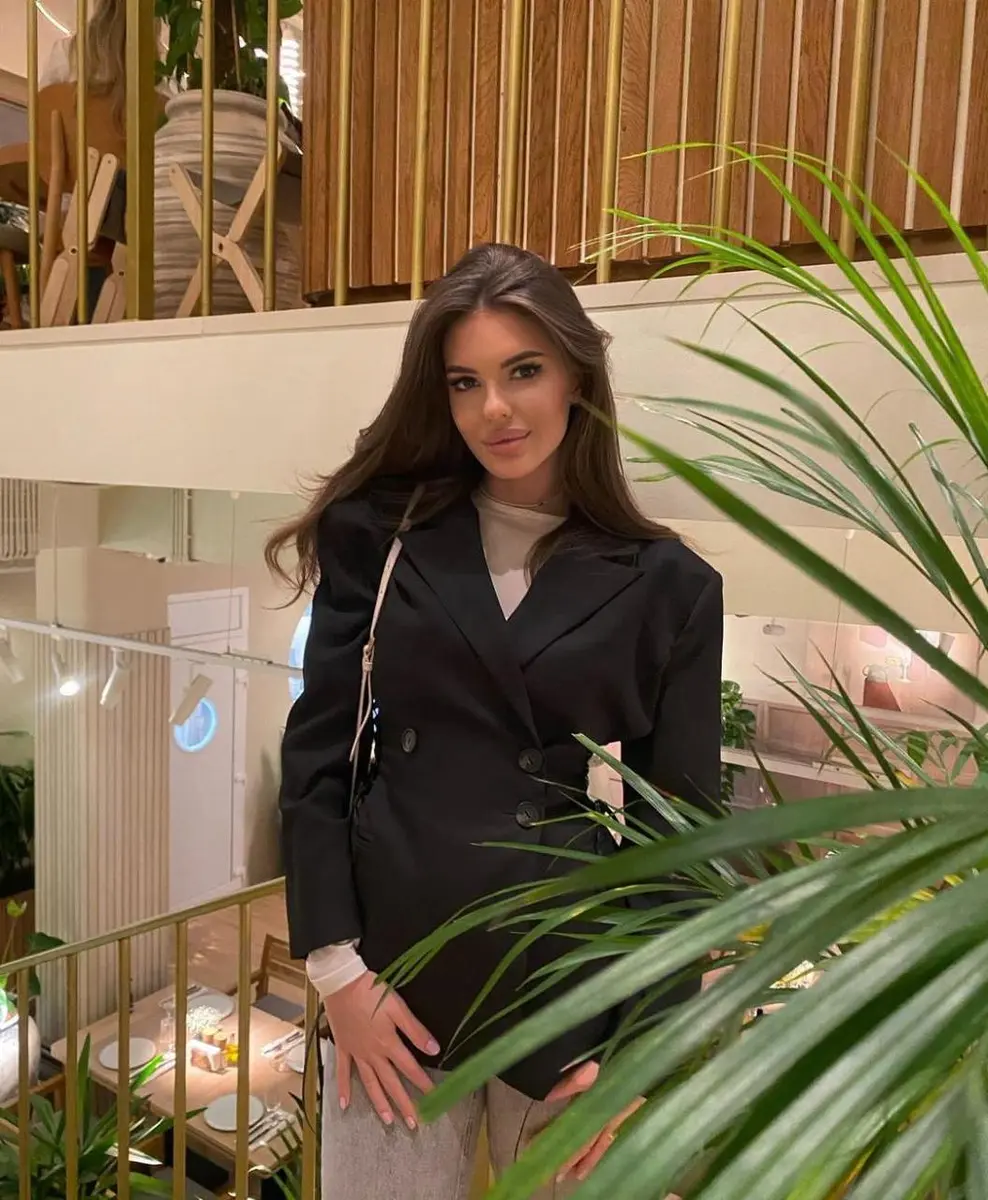 Lacey escort in Dubai