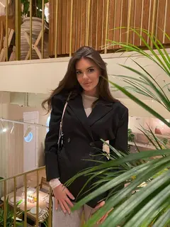 Lacey escort in Dubai