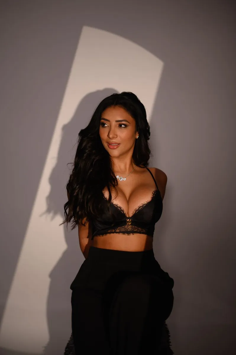 Nina escort in Dubai