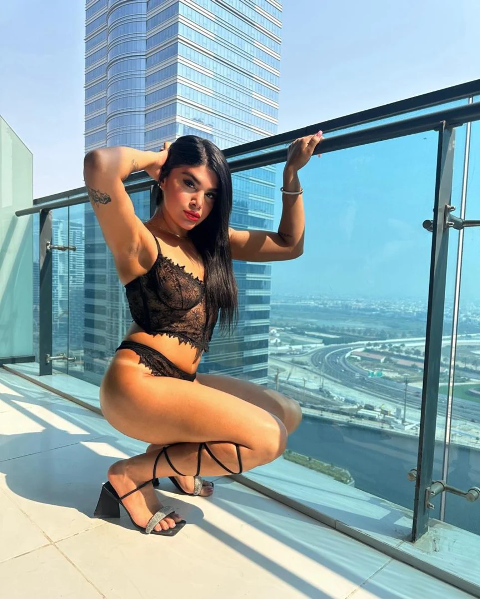 Noshika escort in Dubai