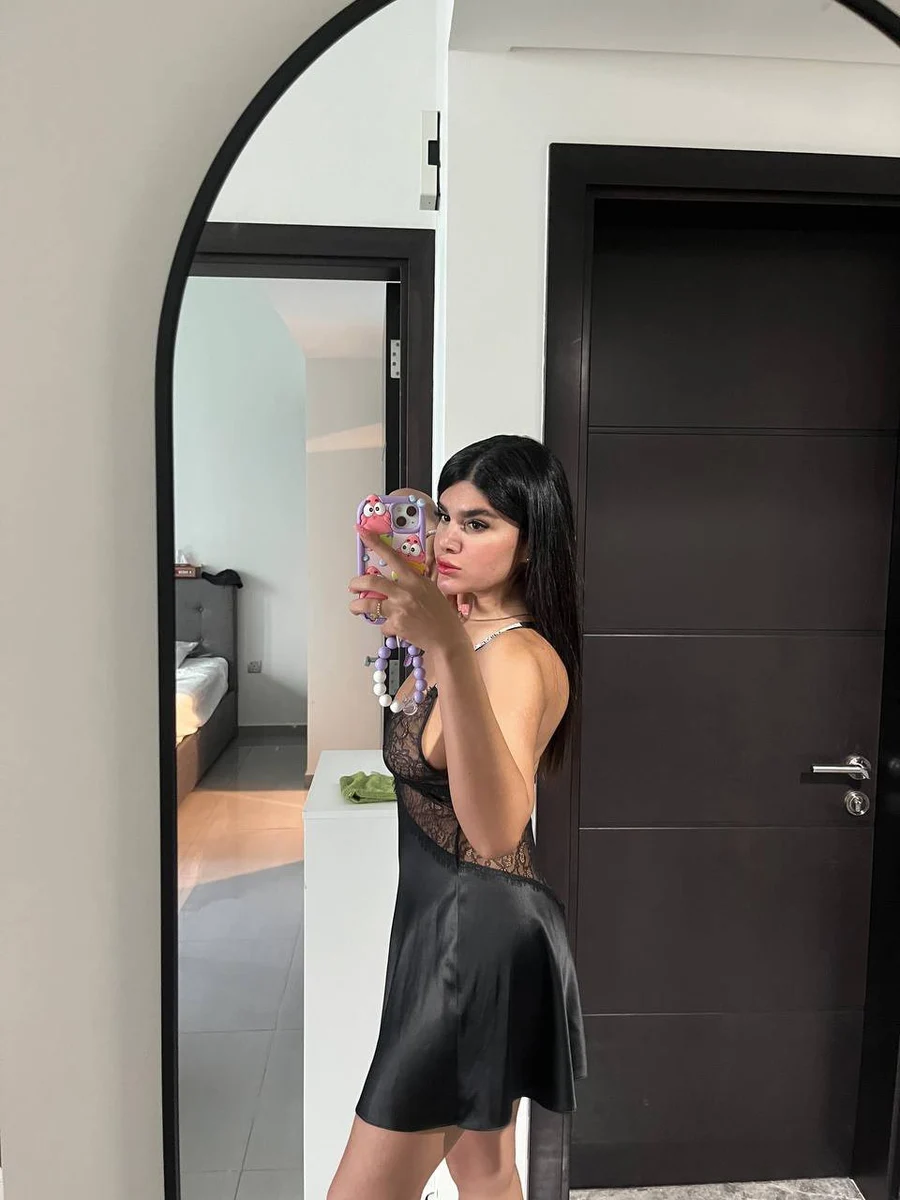 Noshika escort in Dubai