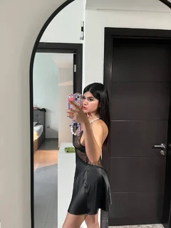 Noshika escort in Dubai