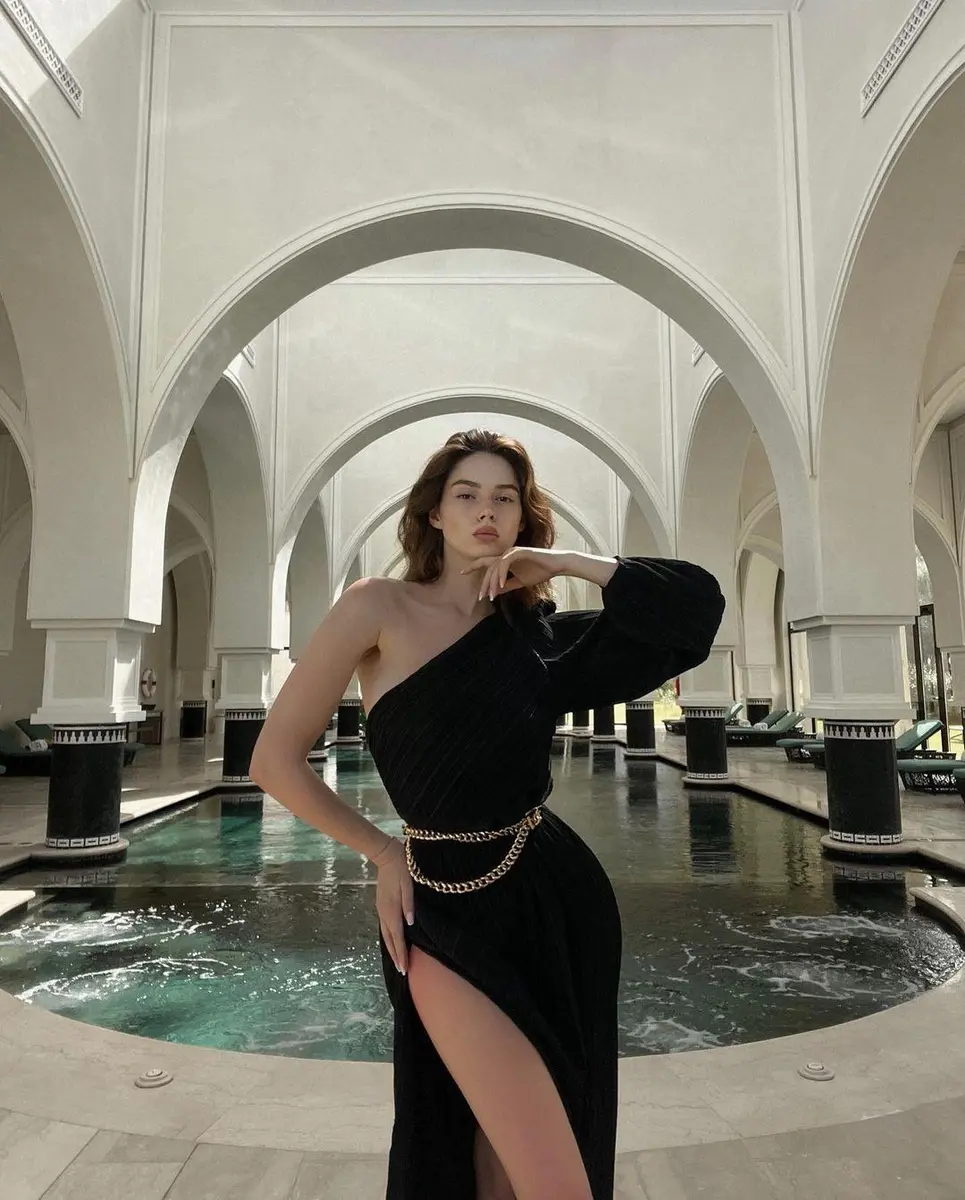 Ramona escort in Dubai