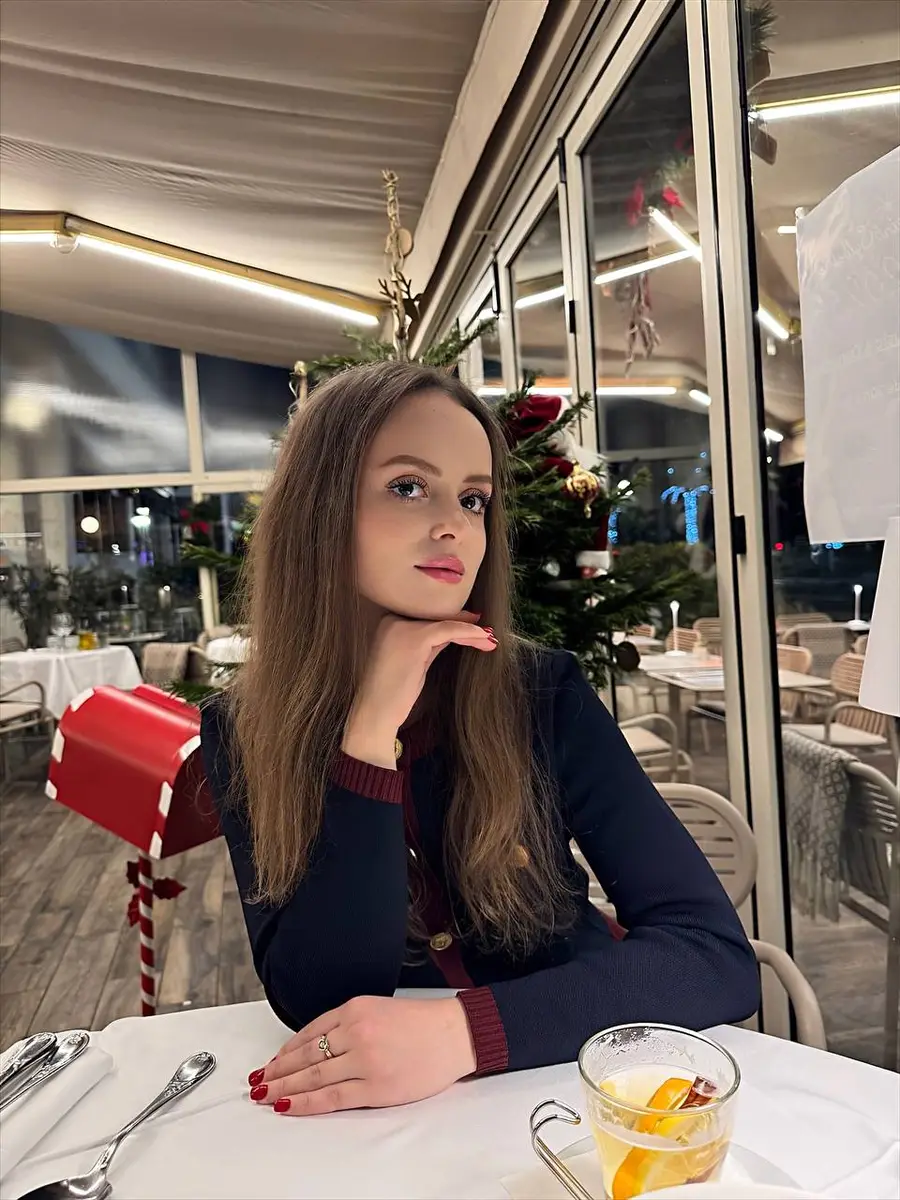 Riley escort in Dubai