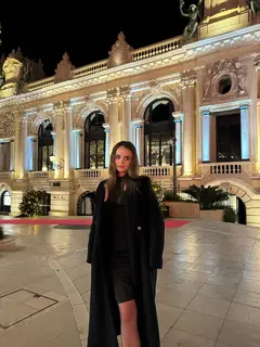 Riley escort in Dubai