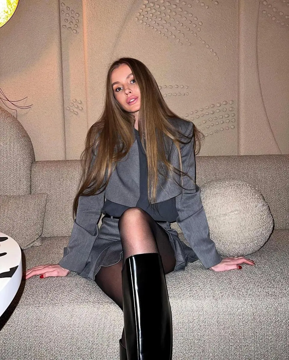 Waverly escort in Dubai